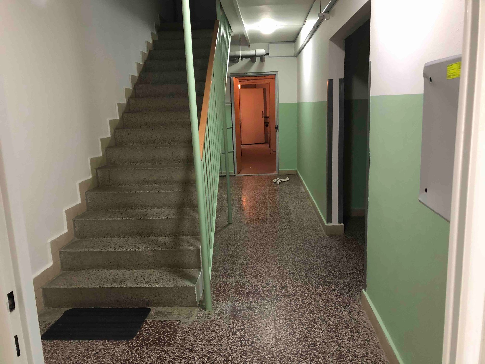 Společné prostory a zábradlí – Po
