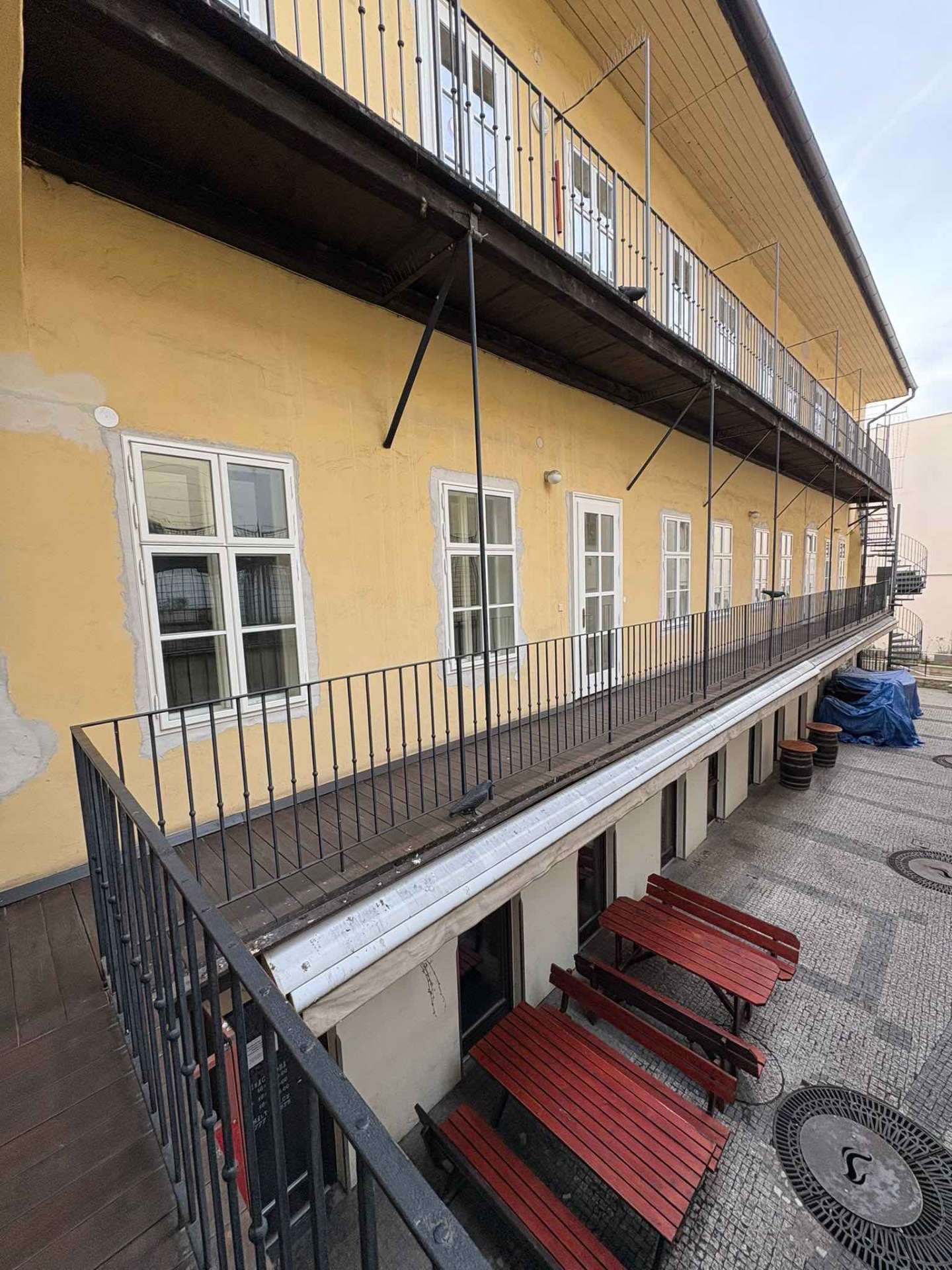 Nátěr exteriéru – dvorní část – Před